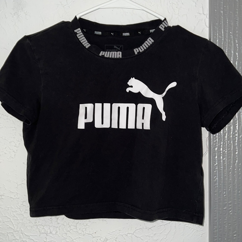 Size medium puma crop top!